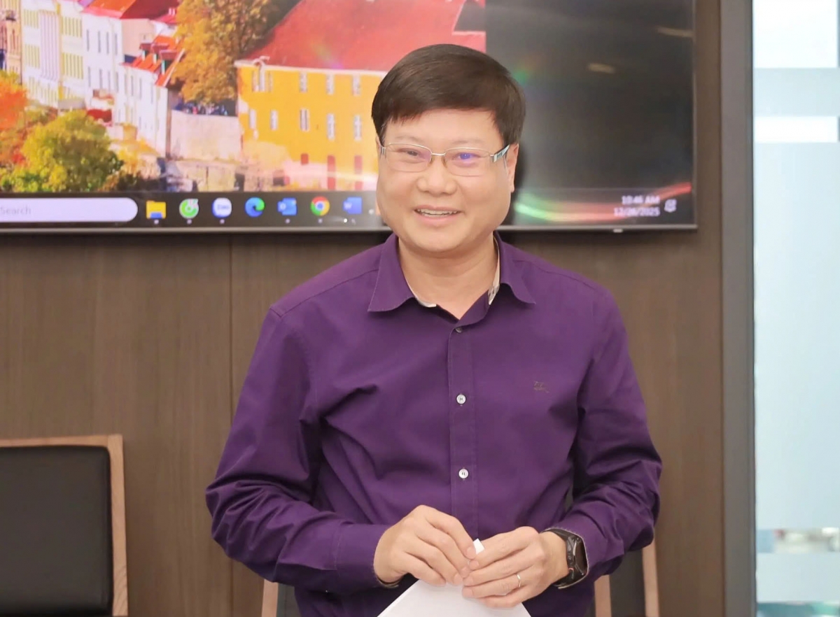 Thành viên HĐQT, Tổng Giám đốc Petrolimex Lưu Văn Tuyển phát biểu tại buổi làm việc