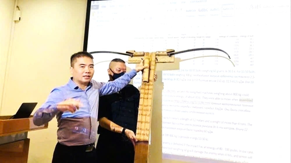 Kỹ sư Vũ Đình Thanh có nhiều năm nghiên cứu về vũ khí quân sự. (Ảnh: NVCC)