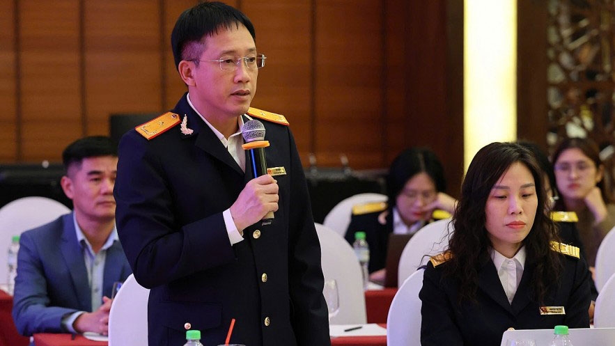 Phó Cục trưởng Cục Thuế Mai Sơn phát biểu tại hội nghị