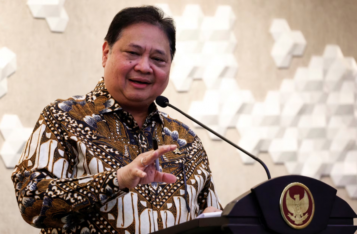 Bộ trưởng Kinh tế Airlangga Hartarto. Ảnh: Reuters