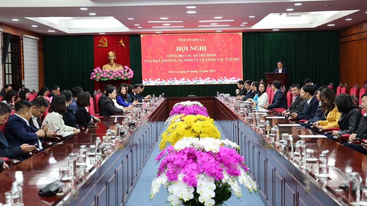 Hội nghị công bố các quyết định của Ban Thường vụ Tỉnh uỷ Sơn La về công tác cán bộ.