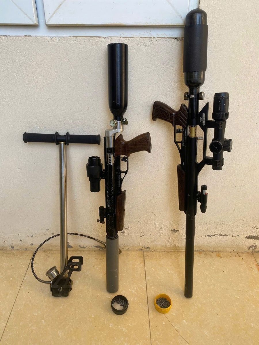 Tang vật có liên quan