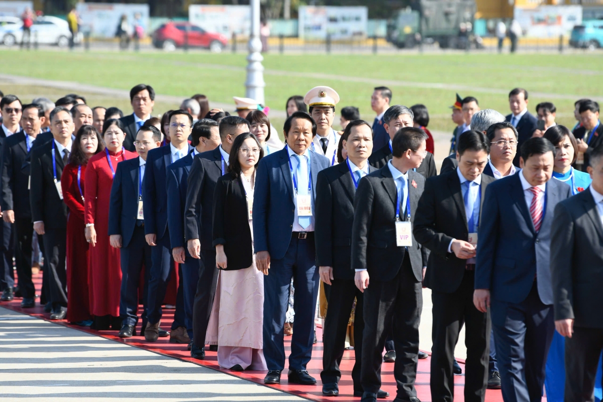Với chủ đề: “Thi đua đổi mới, sáng tạo, tăng tốc bứt phá đưa đất nước vào kỷ nguyên phát triển hùng cường, văn minh, thịnh vượng”, Đại hội Thi đua yêu nước toàn quốc lần thứ XI diễn ra trong hai ngày 26 - 27/12, tại Trung tâm Hội nghị Quốc gia - Hà Nội, với sự tham dự của 2.223 đại biểu.