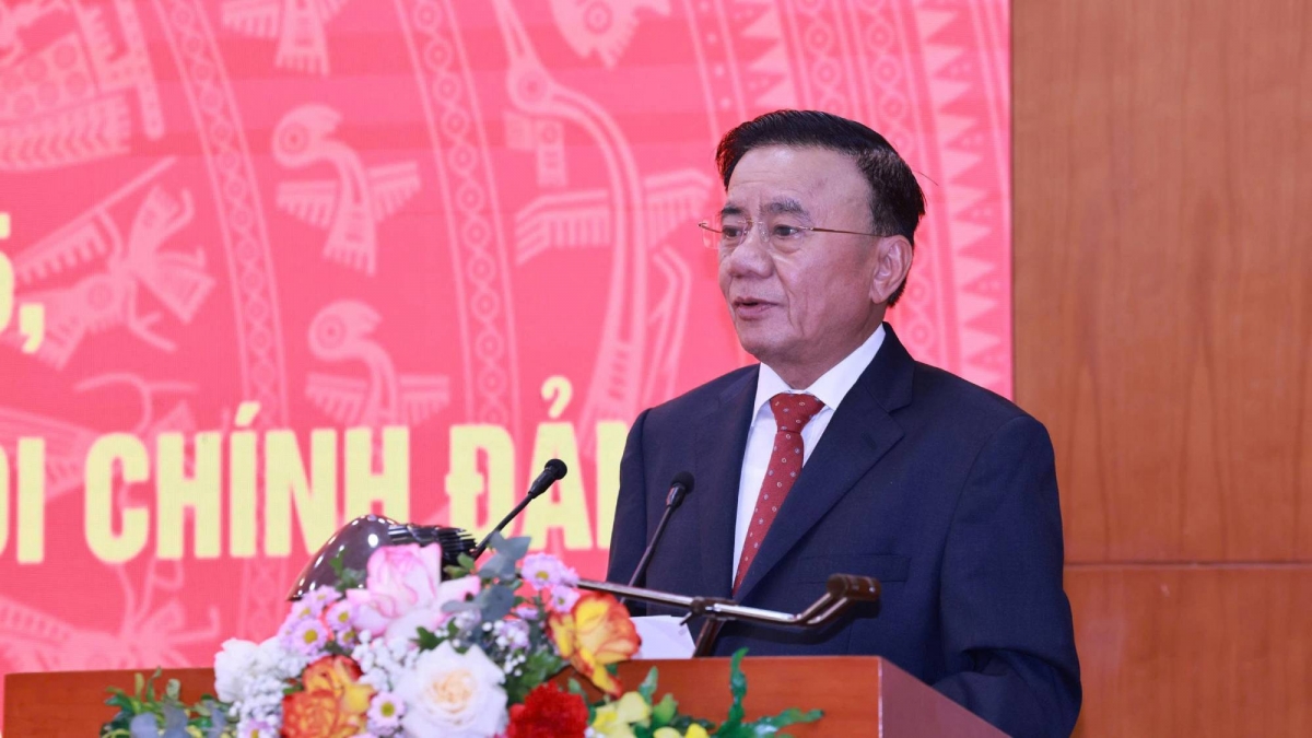 Thường trực Ban Bí thư Trần Cẩm Tú phát biểu chỉ đạo tại hội nghị. Ảnh: Đặng Phước