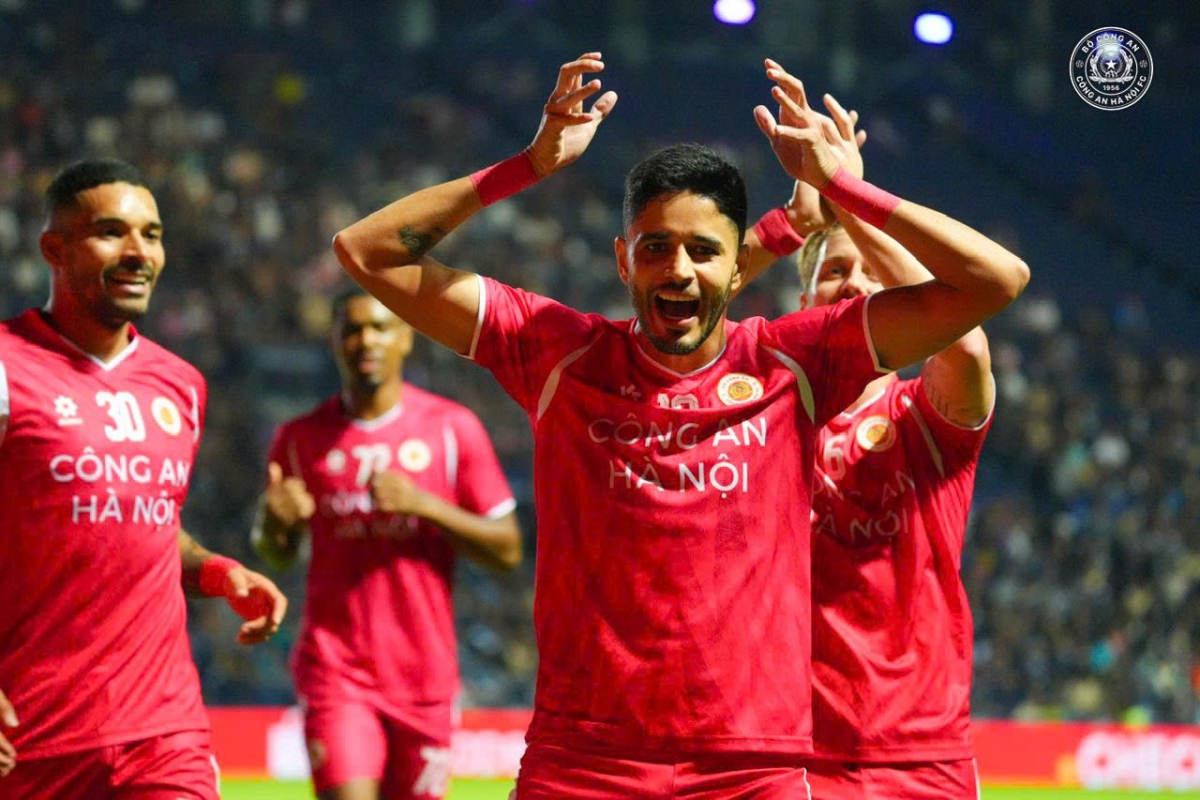 Bàn thắng của Leo Artur vẫn là pha ghi bàn duy nhất của trận đấu tính đến phút 65. (Ảnh: CLB CAHN). 