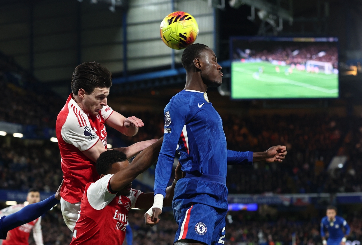 Khoảnh khắc Chalobah ghi bàn cho Chelsea. (Ảnh: Reuters). 