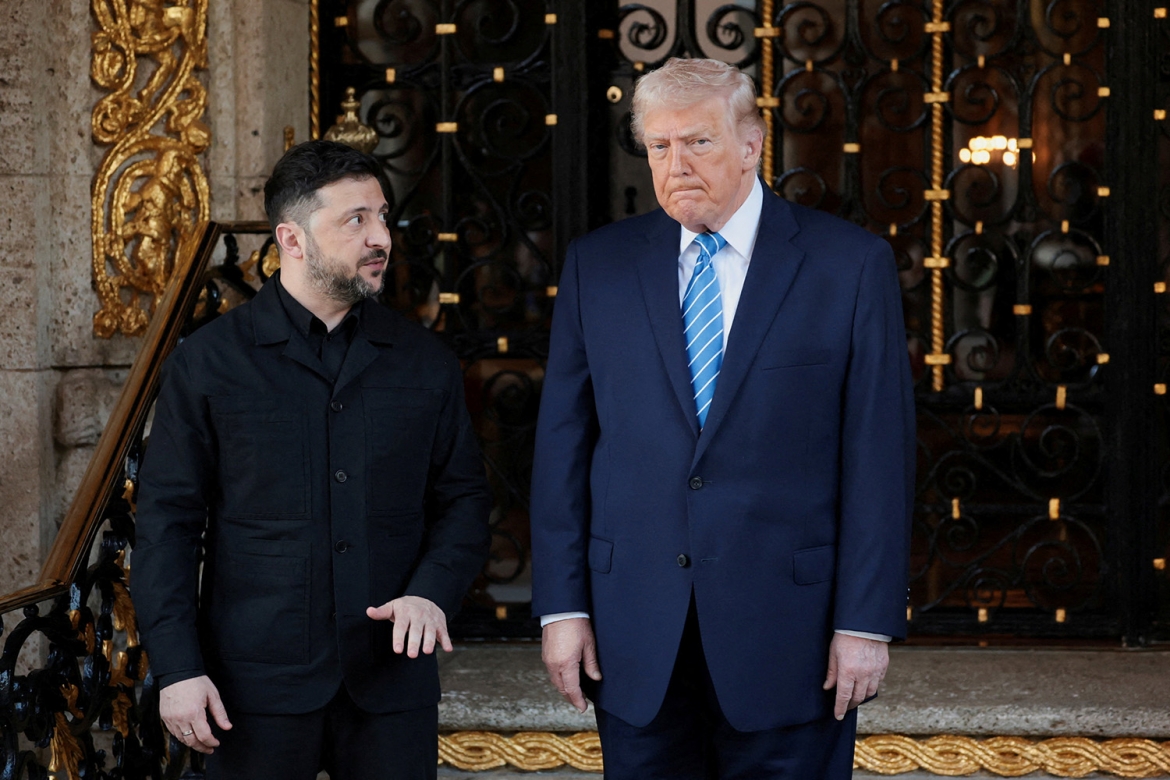 Tổng thống Ukraine Volodymyr Zelensky và Tổng thống Mỹ Donald Trump trong cuộc gặp ở Mar-a-Lago, Florida ngày 28/12/2025. Ảnh: Reuters