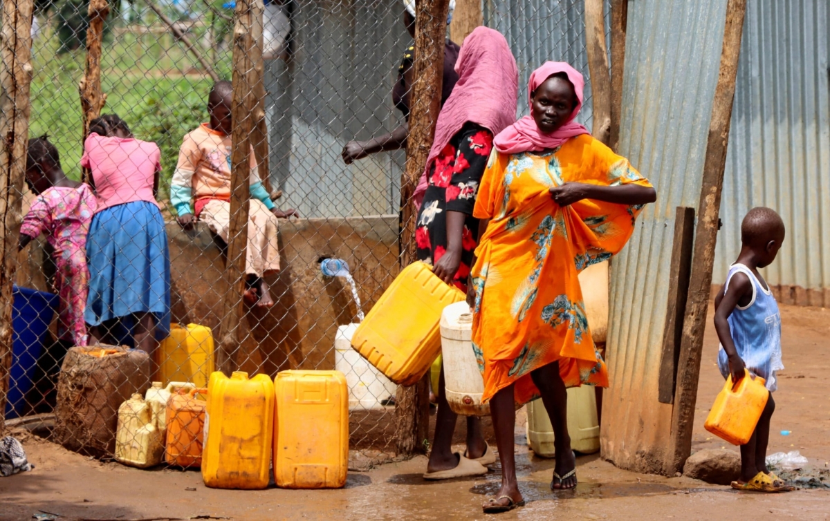 Người tị nạn Sudan. Ảnh: Reuters