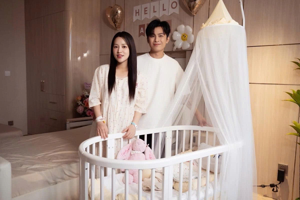 Tháng 5/2025, Gin Tuấn Kiệt thông báo bà xã Puka đã hạ sinh con đầu lòng. Puka được dự đoán sinh con vào tháng 3/2025. Gin Tuấn Kiệt bày tỏ: "Cảm xúc thật khó tả khi nghe tiếng khóc chào đời của 'mặt trời nhỏ' trong lòng ba mẹ. Thế giới của ba mẹ nay chính là con. Mẹ của con là siêu nhân trong lòng ba. Mẹ đã trải qua một hành trình thật mạnh mẽ và hy sinh vô điều kiện. Cảm ơn cục vợ nhiều lắm”.