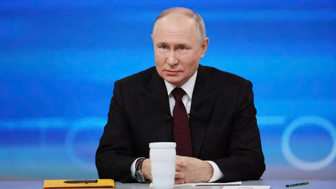 Tổng thống Vladimir Putin duy trì liên lạc trực tiếp với người dân. Ảnh: Ria Novosti