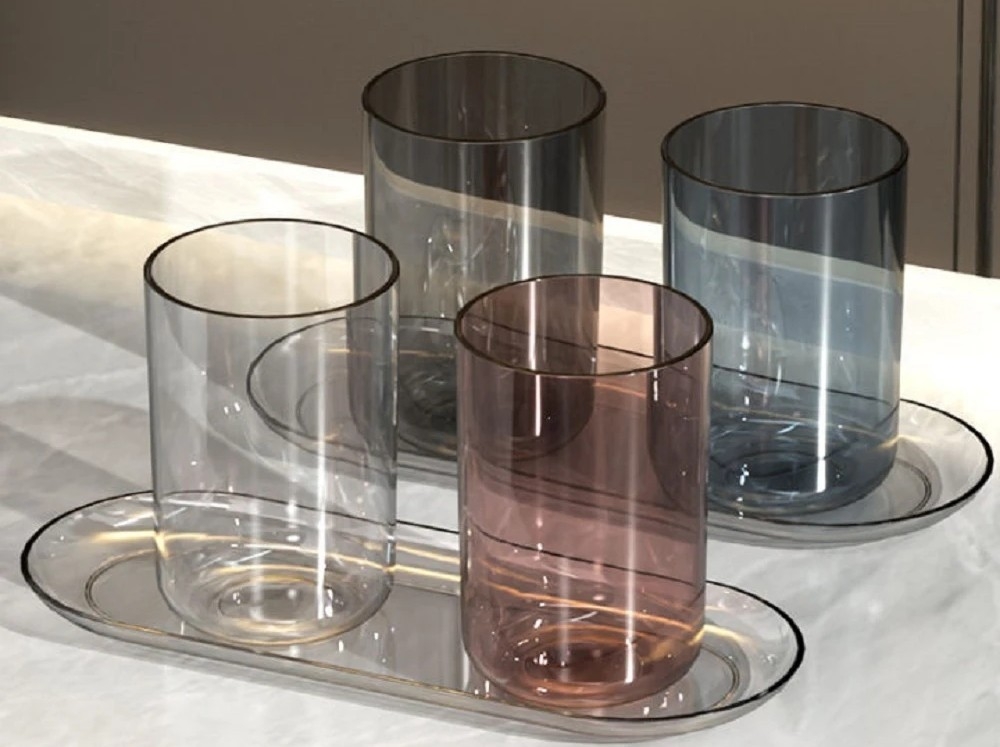 Bạn nên thận trọng với những chiếc cốc dùng để đánh răng trong phòng tắm khách sạn.