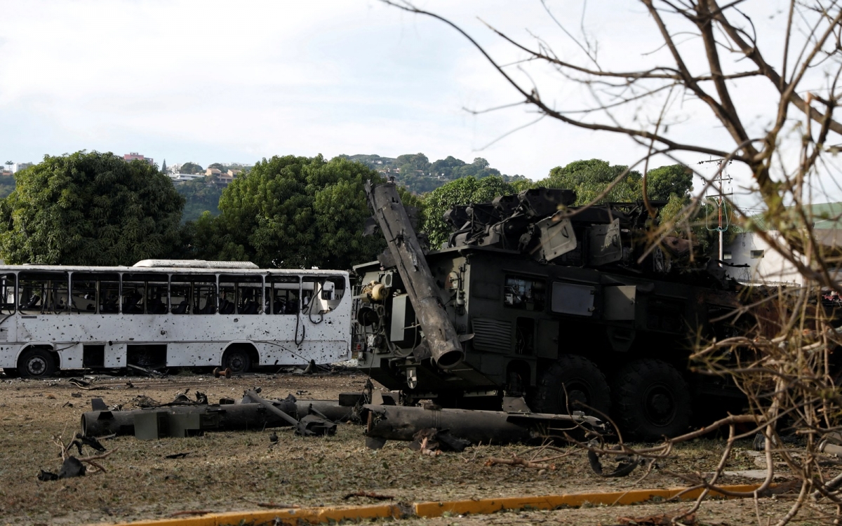 Một tổ hợp phòng không Venezuela bị phá hủy trong vụ không kích của Mỹ vào Venezuela vào rạng sáng 3/1/2026. Ảnh: Reuters.