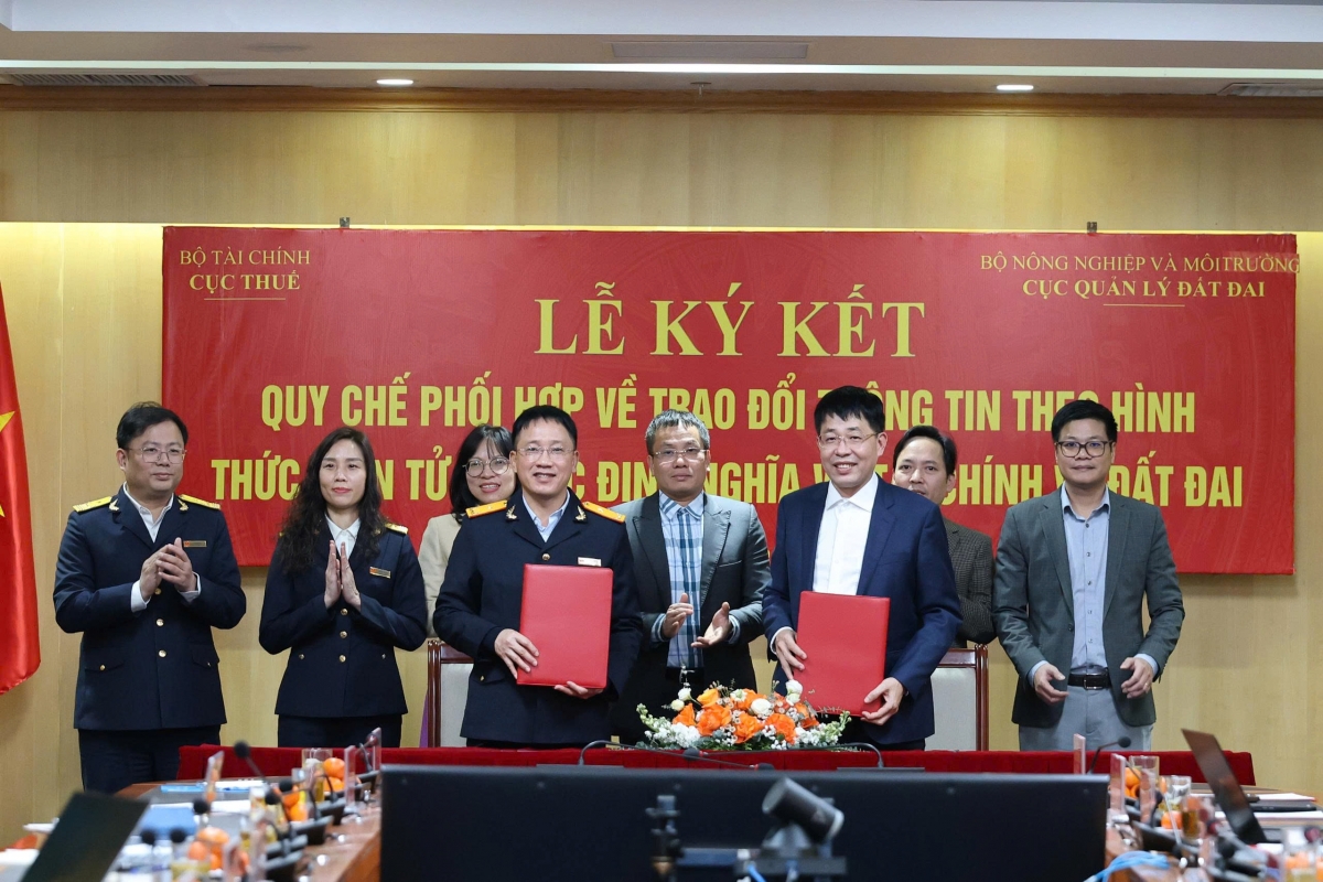Cục Thuế (Bộ Tài chính) và Cục Quản lý đất đai (Bộ Nông nghiệp và Môi trường) ký Quy chế phối hợp về trao đổi thông tin theo hình thức điện tử để xác định nghĩa vụ tài chính về đất đai