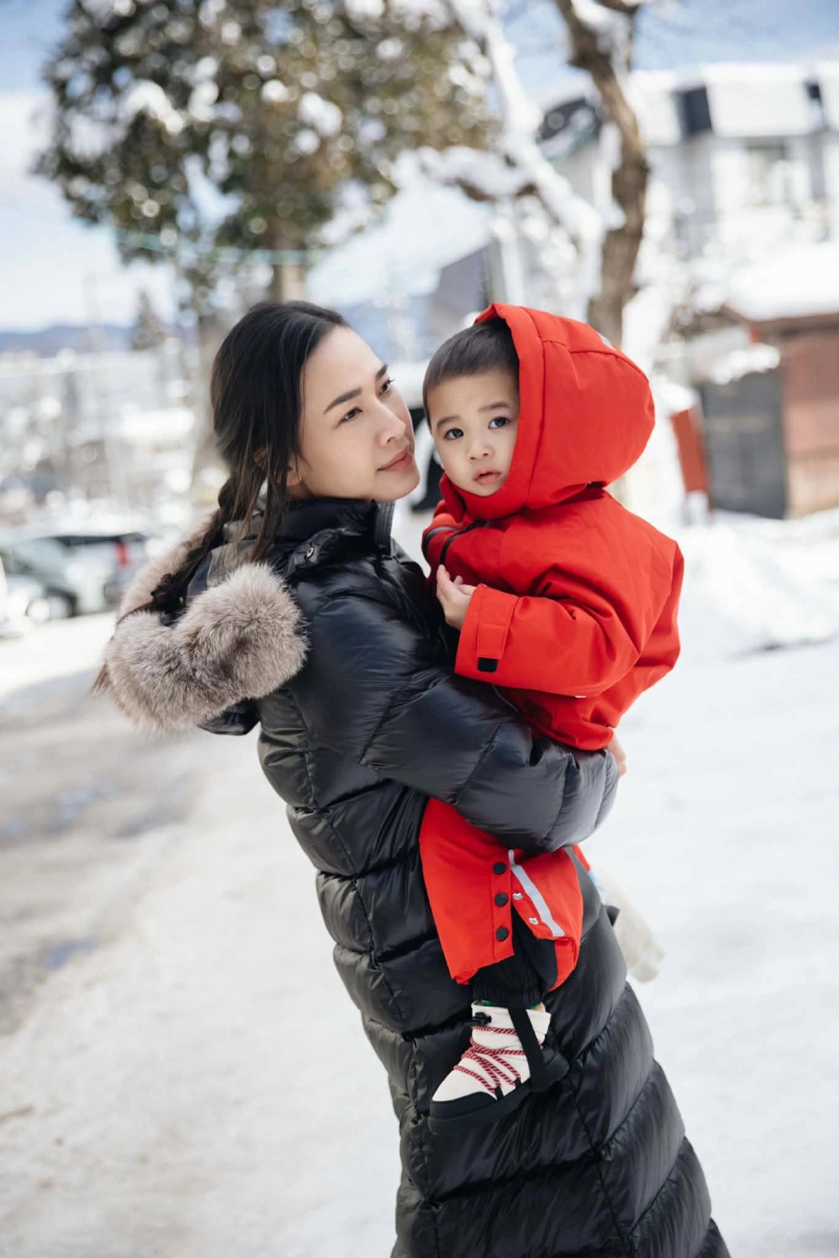 Hoa hậu Dương Mỹ Linh đưa con trai, bé Julian, đi nghỉ dưỡng tại khu trượt tuyết nổi tiếng ở Yamagata hồi đầu tháng 1.