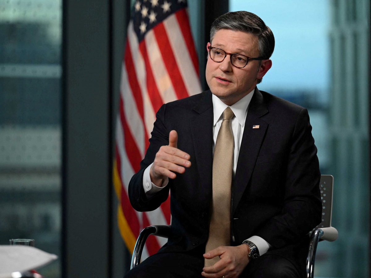 Chủ tịch Hạ viện Mỹ Mike Johnson trả lời phỏng vấn. (Ảnh: Reuters)
