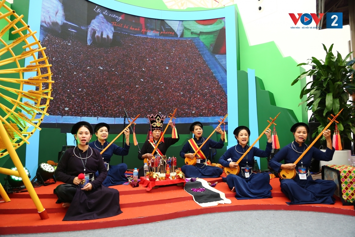 Một tiết mục biểu diễn hát then, đàn tính của các nghệ nhân tỉnh Cao Bằng