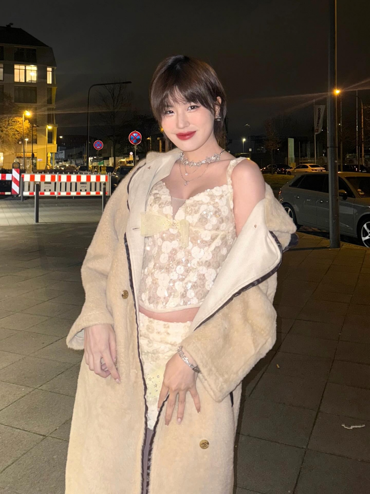 Pháo từng tham gia một số chương trình truyền hình như "Sao nhập ngũ", "2 ngày 1 đêm"... Vừa qua, cô tham gia show Em xinh "say hi" và là khách mời chương trình Running Man Vietnam mùa 3. 