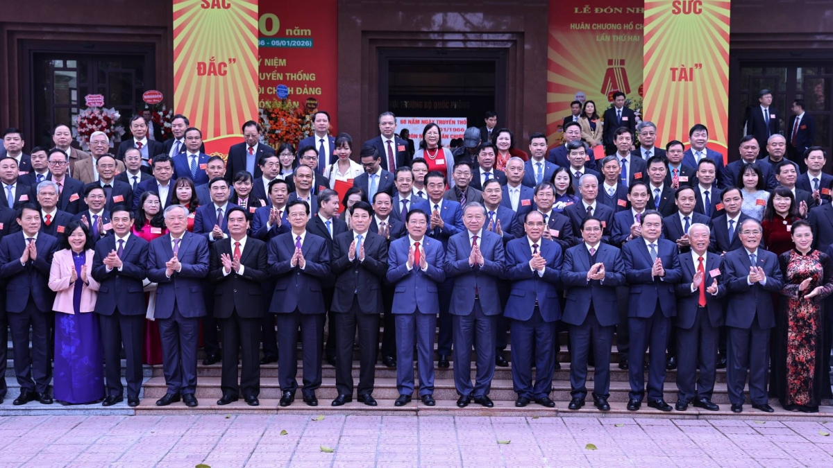 Tổng Bí thư Tô Lâm đề nghị ngành Nội chính Đảng quán triệt sâu sắc tinh thần: Làm công tác nội chính không chỉ đúng, mà phải trúng; không chỉ kịp thời, mà phải đi trước; không chỉ nghiêm minh, mà còn phải nhân văn.