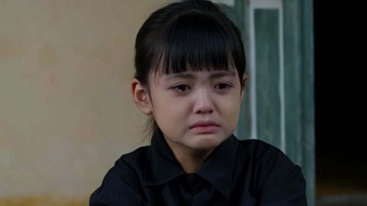 Cherry An Nhiên đảm nhận vai bé Nhi - con riêng của ông Phi (NSƯT Hoàng Hải thủ vai). Dù ngoài đời mới 8 tuổi, An Nhiên vào vai cô bé 12 tuổi với diễn biến tâm lý phức tạp. Cô bé gây ấn tượng bởi diễn xuất tự nhiên, giàu cảm xúc. Dù mẹ mất sớm, phải sống cùng người bố chưa từng gặp mặt, Nhi vẫn là cô bé hiểu chuyện, giàu tình cảm và khiến người xem không khỏi xót xa.