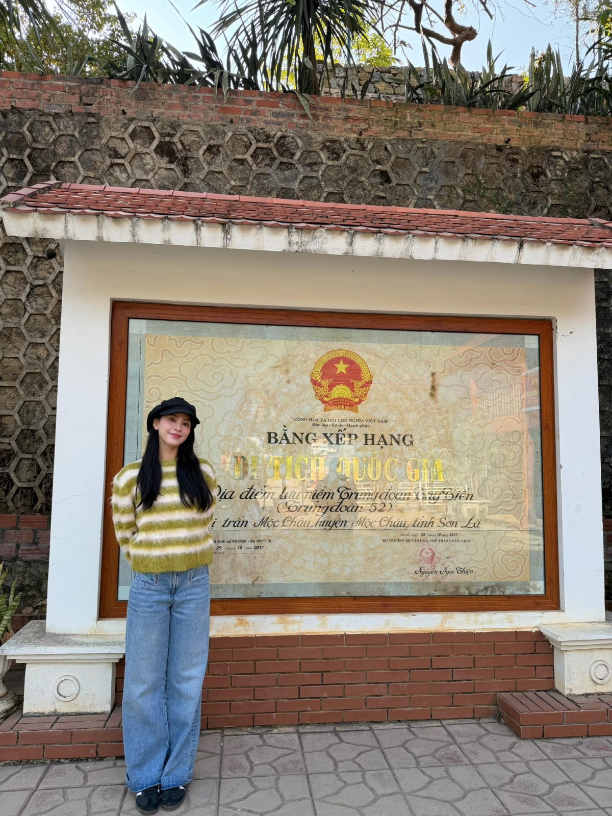 Hoa hậu Tiểu Vy thăm Khu di tích lịch sử lưu niệm Trung đoàn 52 - Tây Tiến.