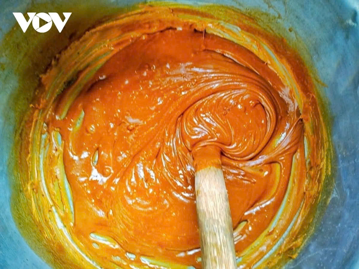 Stable prices give local residents added incentive to continue practicing this traditional craft.