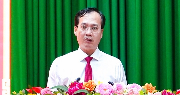 Ông Trần Trí Quang, Phó Bí thư Tỉnh ủy, Chủ tịch UBND tỉnh Vĩnh Long