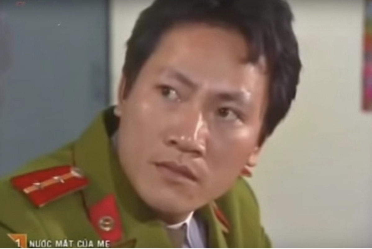 Hoàng Hải trong vai Trung uý Minh của series "Cảnh sát hình sự". 