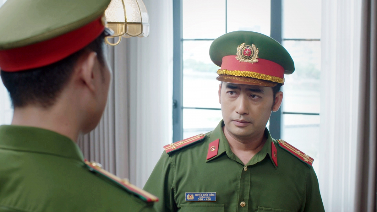 Bảo Anh trong vai chiến sĩ công an Quyết Thắng - phim "Lằn ranh". 