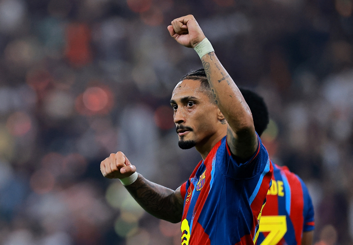 Raphinha ghi cú đúp bàn thắng (Ảnh: Reuters)