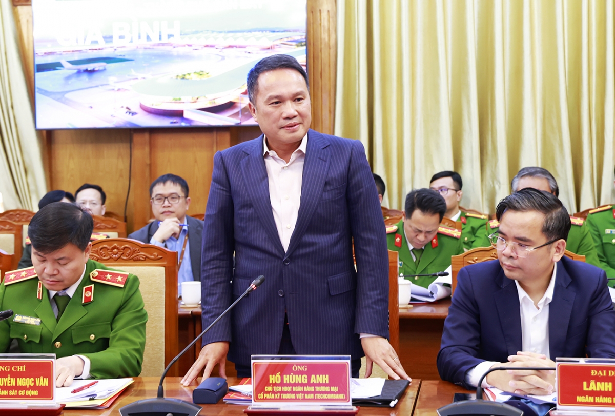 Ông Hồ Hùng Anh - Đại diện Nhà đầu tư Dự án Cảng Hàng không quốc tế Gia Bình thông tin tình hình triển khai dự án