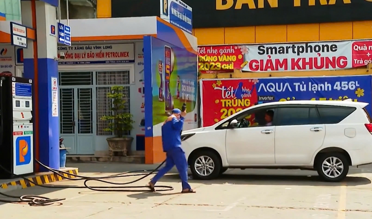 Các công ty xăng dầu tỉnh Vĩnh Long đảm bảo lượng xăng dầu trong dịp Tết