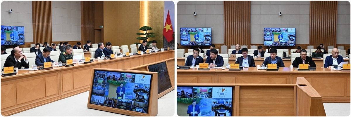 Các thành viên Ban Chỉ đạo tham dự cuộc họp tại Trụ sở Chính phủ