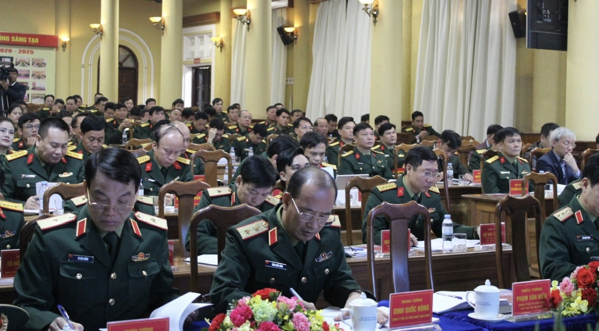 Đại biểu dự hội nghị.