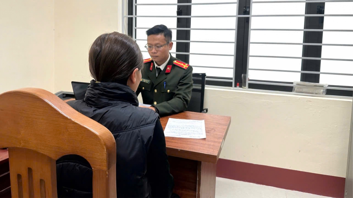 Công an xử lý hành vi với người đăng tải thông tin sai sự thật trên không gian mạng.