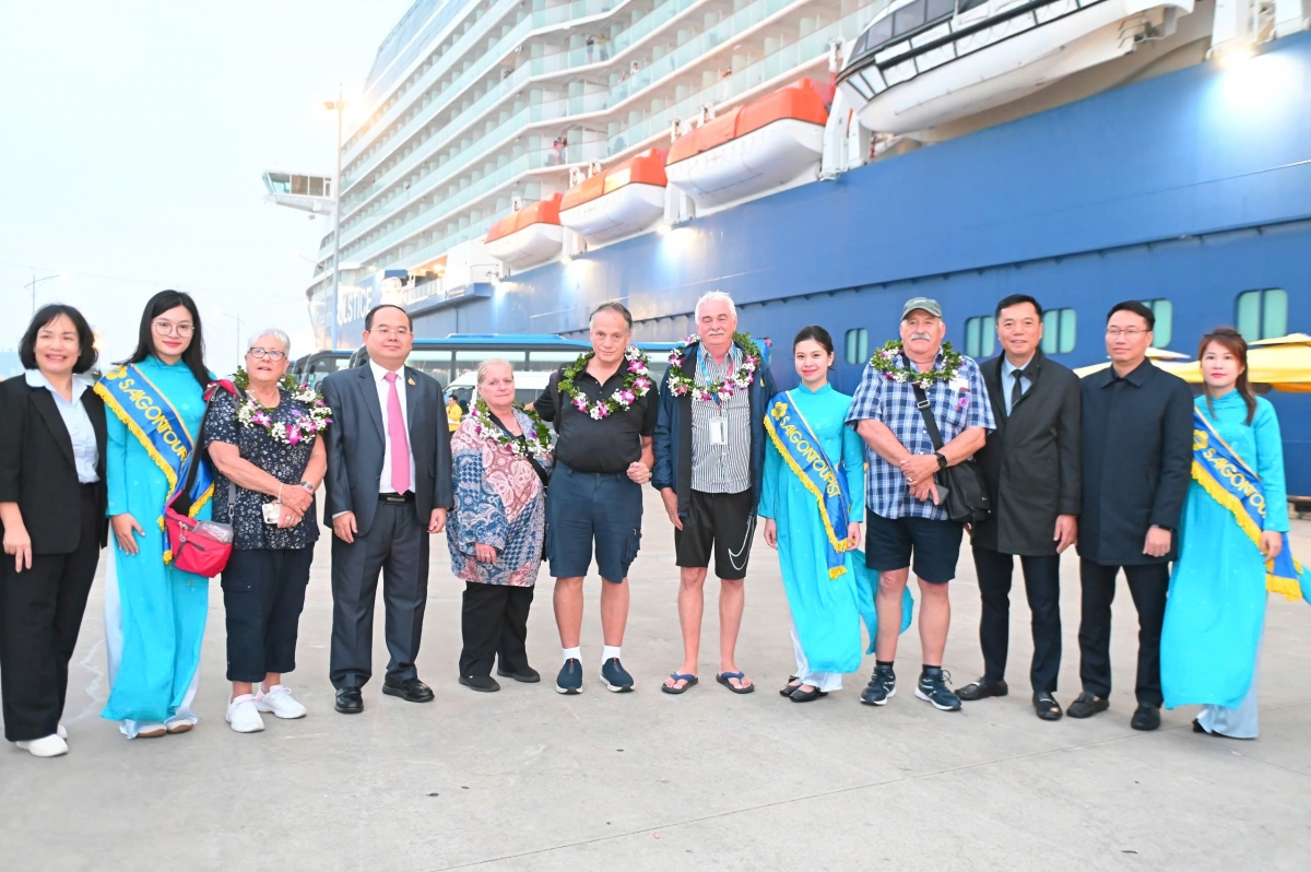 Nhờ những hạ tầng kỹ thuật đồng bộ, hiện đại, giai đoạn 2020 - 2025, Quảng Ninh đã đón trên 70,5 triệu lượt khách, trong đó có 10,8 triệu lượt khách quốc tế, tăng 1,32 lần so với giai đoạn trước.