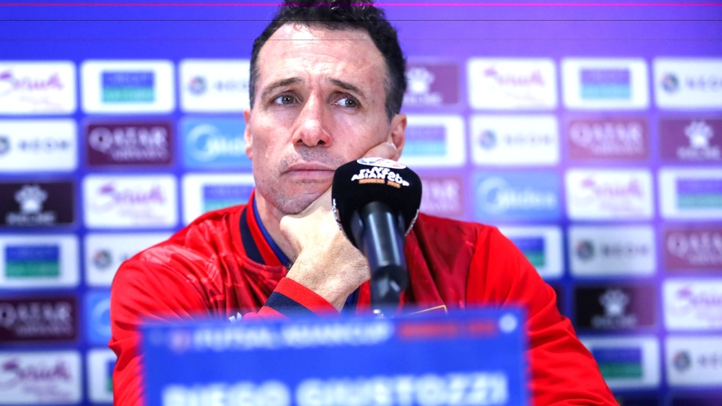 HLV Diego Giustozzi tham dự họp báo trước vòng bảng – VCK futsal châu Á 2026. (Ảnh: VFF)