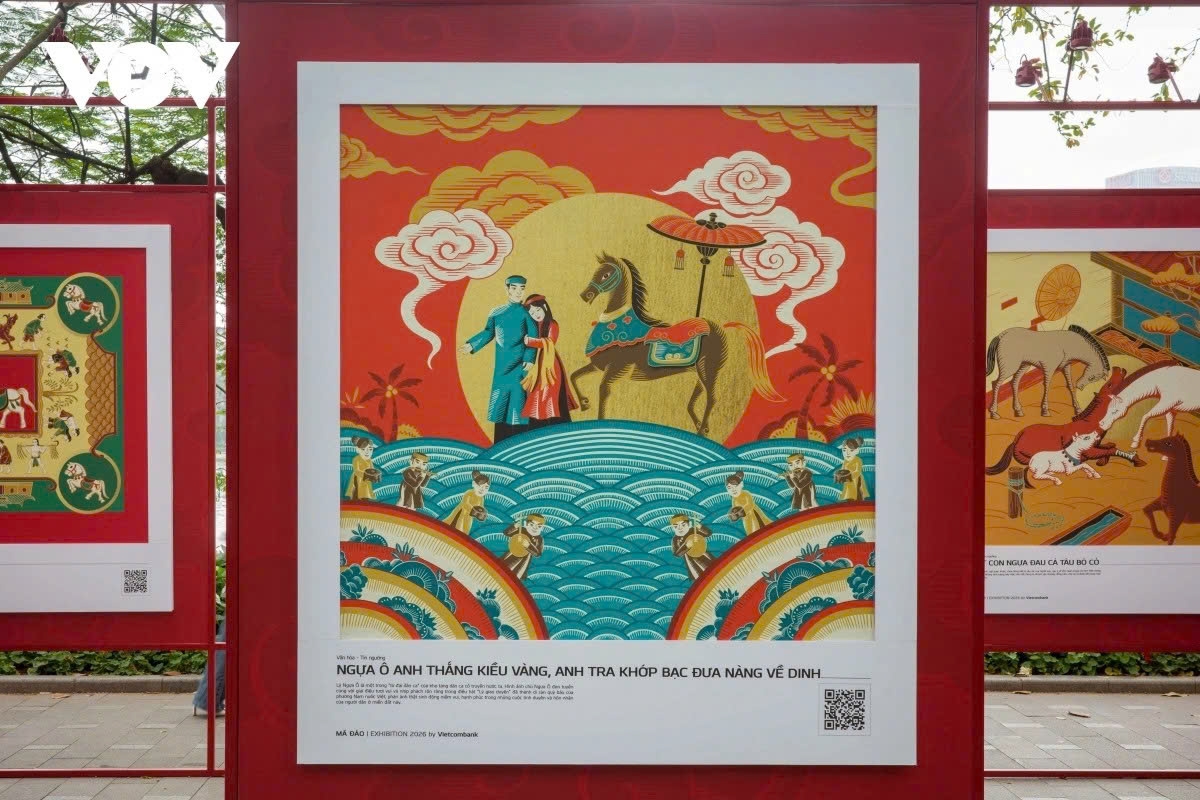 “Ly Ngua O” is one of Vietnam’s four major traditional folk songs. With its black horse imagery, lively melody and rhythmic beats in the Ly giao duyen style (a traditional courtship folk-song form), it reflects joy and happiness in love and marriage in southern Vietnam.