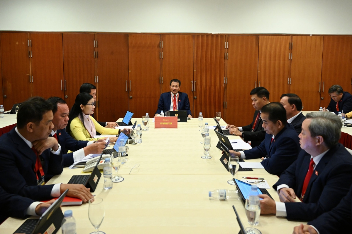 Các đại biểu thảo luận các văn kiện Đại hội tại Đoàn Đảng bộ tỉnh Đồng Nai.