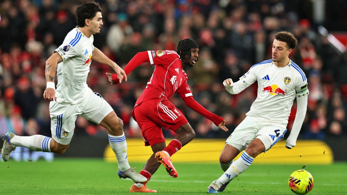 Liverpool để Leeds cầm hoa không bàn thắng ngay trên thánh địa Anfield. (Ảnh: Reuters)