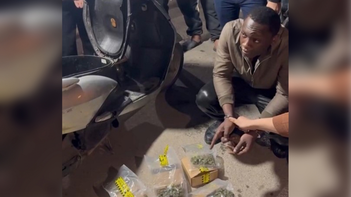 Đối tượng và tang vật thu giữ