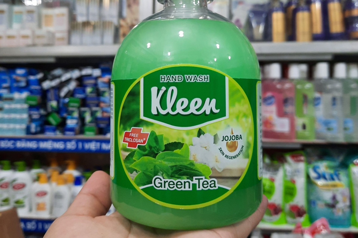 Đình chỉ lưu hành, thu hồi trên toàn quốc lô sản phẩm Kleen Hand Wash (Sữa rửa tay Kleen - hương trà xanh) chai 500ml, do Công ty cổ phần mỹ phẩm Sài Gòn chịu trách nhiệm đưa ra thị trường và sản xuất. (Ảnh chụp màn hình)