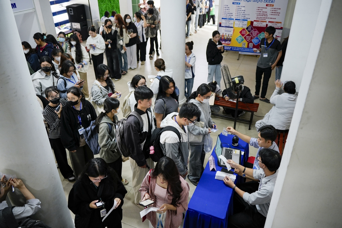 Nhu cầu làm thêm của sinh viên rất lớn, đặc biệt dịp lễ Tết