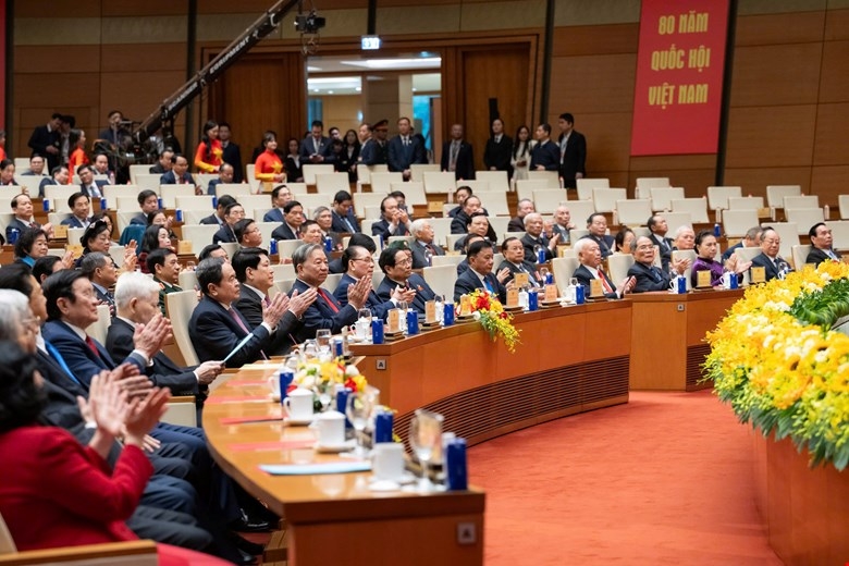 Lãnh đạo, nguyên Lãnh đạo Đảng, Nhà nước dự Lễ kỷ niệm 80 năm Ngày Tổng tuyển cử đầu tiên bầu Quốc hội Việt Nam. Ảnh: Quốc hội