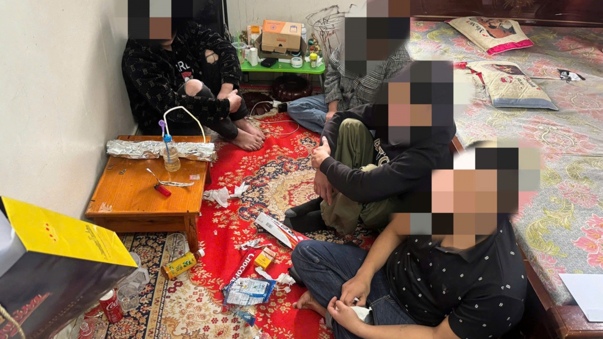 Nhóm đối tượng sử dụng ma tuý cùng tang vật