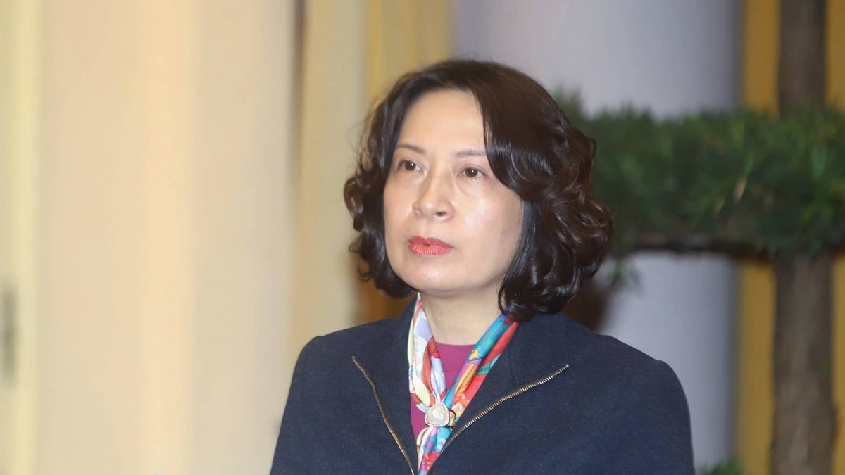 Thứ trưởng Bộ Y tế Nguyễn Thị Liên Hương thông tin tại họp báo.