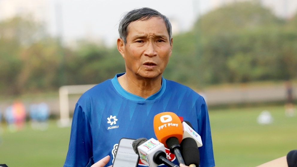 HLV trưởng Mai Đức Chung cho biết ông quyết định trở lại dẫn dắt đội tuyển nữ Việt Nam sau thời gian nghỉ ngơi, khi sức khỏe đã được hồi phục và bản thân vẫn còn nhiều khát vọng cống hiến cùng tập thể đội tuyển.