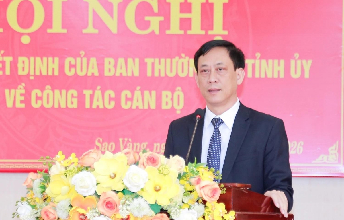Ông Mai Văn Hải, Phó Trưởng Đoàn ĐBQH tỉnh, Bí thư Đảng ủy xã Sao Vàng phát biểu nhận nhiệm vụ.