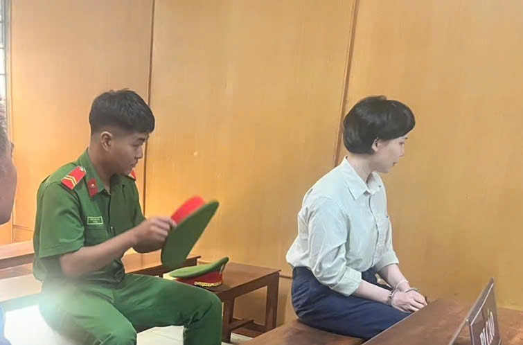 Bị cáo Phan Thị Mộng Quyền. Ảnh: VH