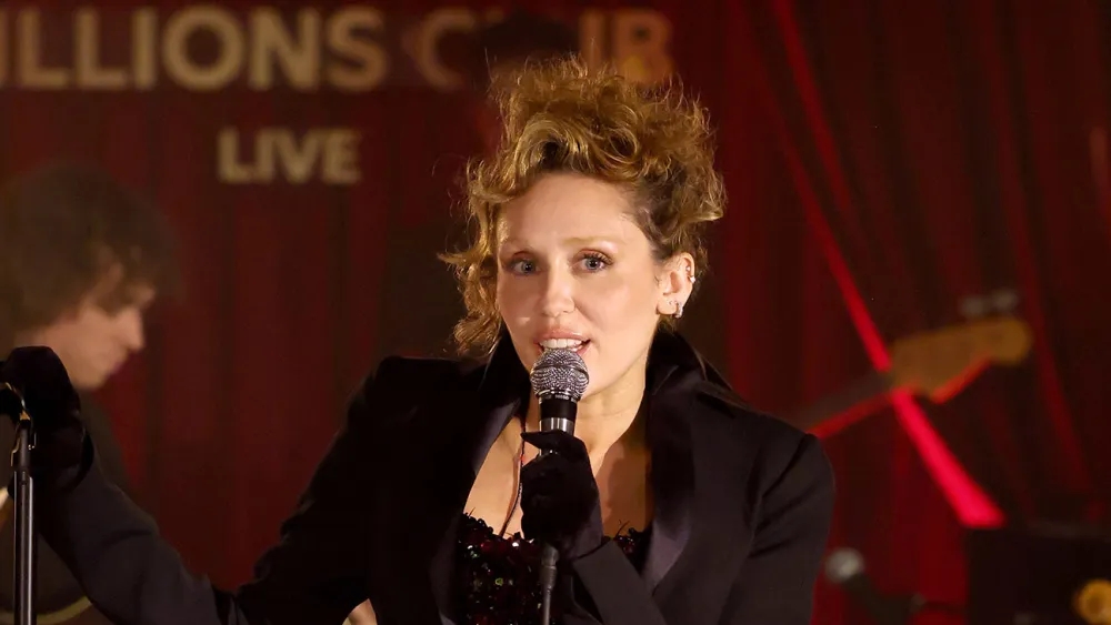 Miley Cyrus được vinh danh cho ca khúc “Dream As One” trong phim "Avatar: Fire and Ash".