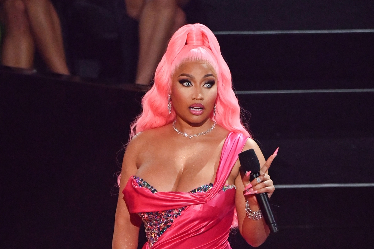 Nicki Minaj - Nữ rapper hàng đầu thế kỷ 21 đã nhận 12 đề cử Grammy. Dù là một trong những nghệ sĩ rap nữ có ảnh hưởng nhất lịch sử, Nicki Minaj vẫn chưa chạm tay vào tượng vàng Grammy.